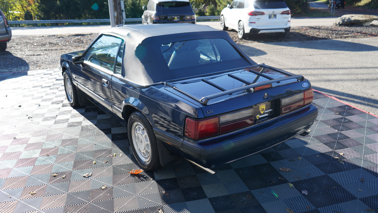 Ford Mustang 2dr Convertible LX Sport 5.0L 1989