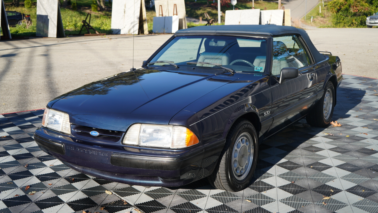 Ford Mustang 2dr Convertible LX Sport 5.0L 1989