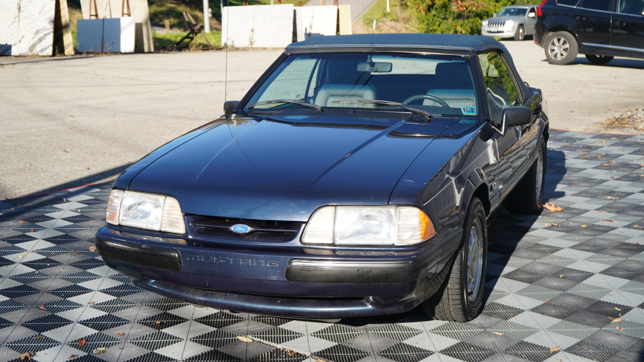 Ford Mustang 2dr Convertible LX Sport 5.0L 1989