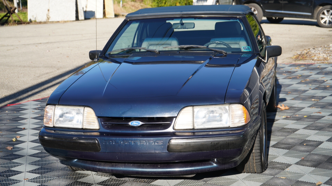 Ford Mustang 2dr Convertible LX Sport 5.0L 1989