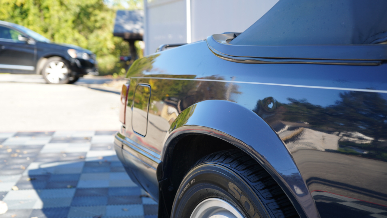 Ford Mustang 2dr Convertible LX Sport 5.0L 1989