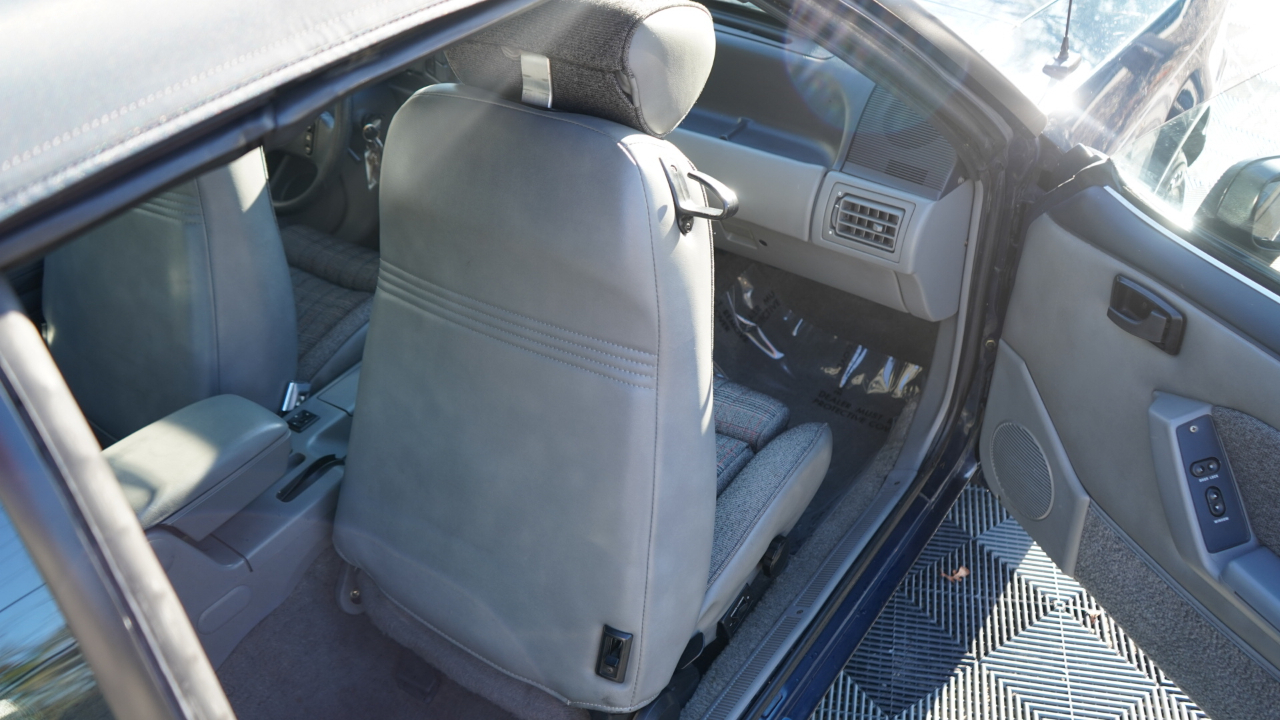 Ford Mustang 2dr Convertible LX Sport 5.0L 1989