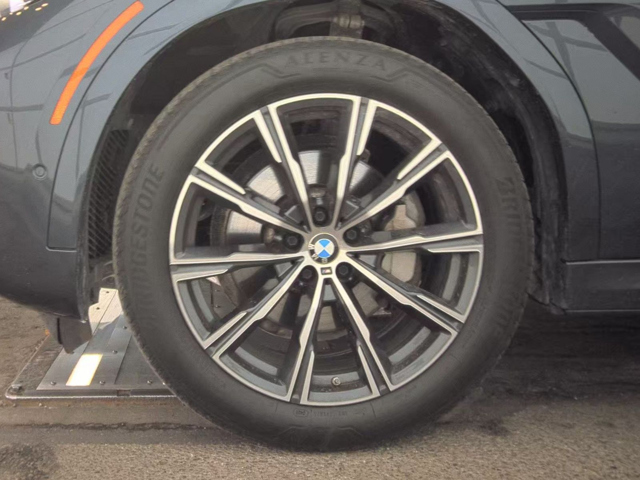 BMW X6 xDrive40i Sports Activity Coupe 2021