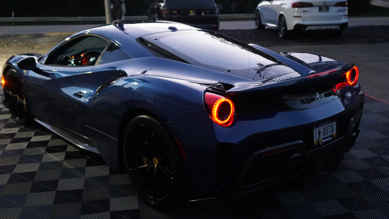 Ferrari 488  2018