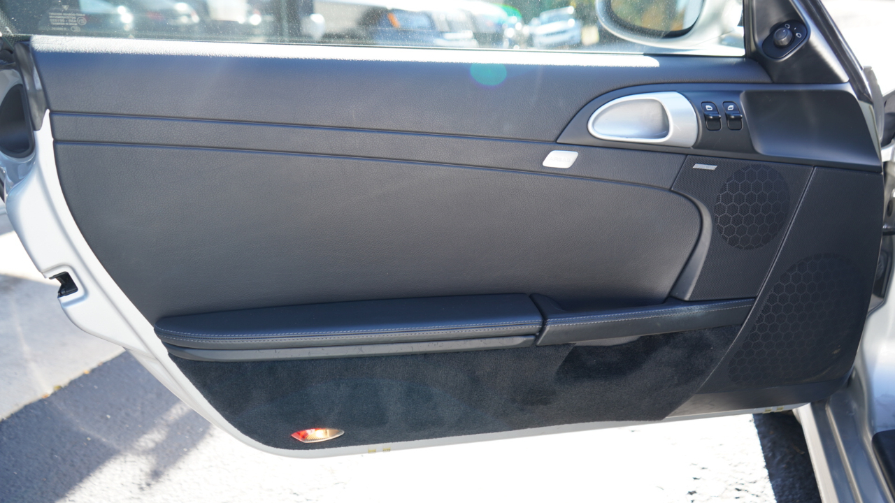 Porsche Cayman 2dr Cpe S 2006