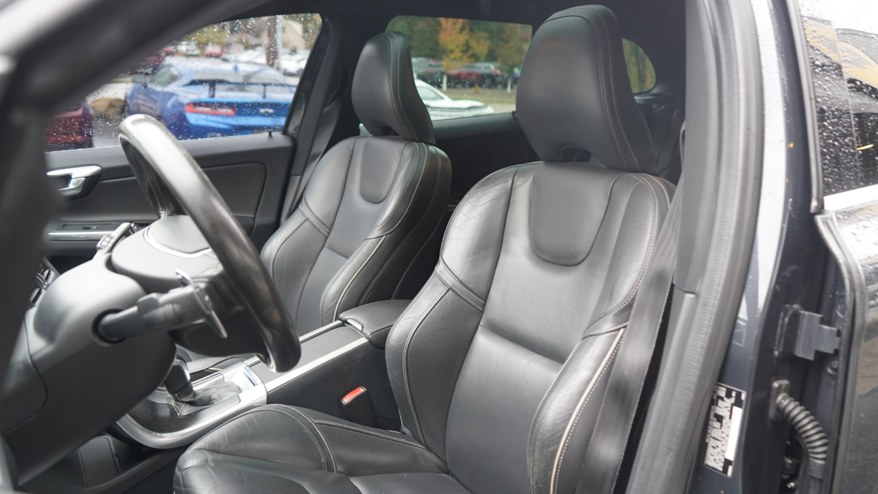 Volvo XC60 AWD 4dr T6 R-Design Platinum *Ltd Avail* 2016
