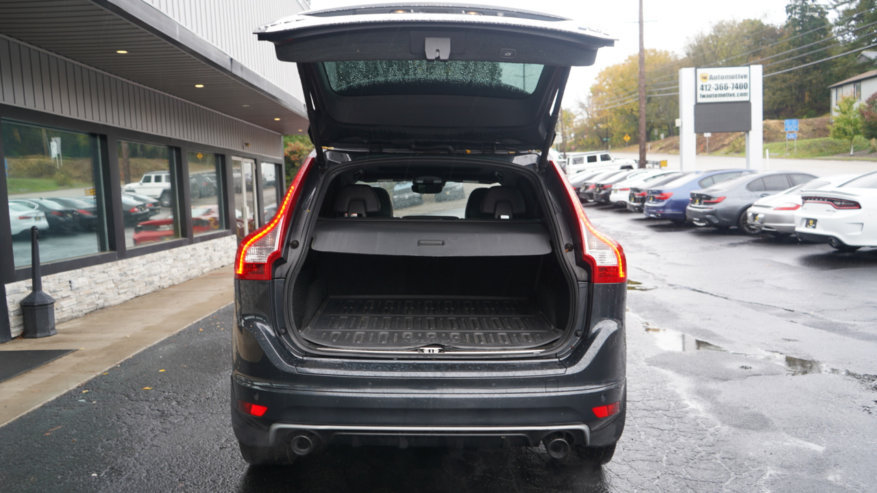 Volvo XC60 AWD 4dr T6 R-Design Platinum *Ltd Avail* 2016