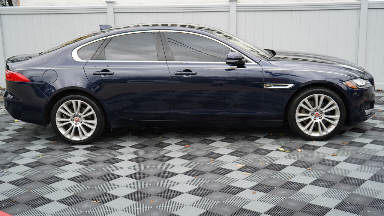 Jaguar XF Sedan 25t Prestige AWD 2020