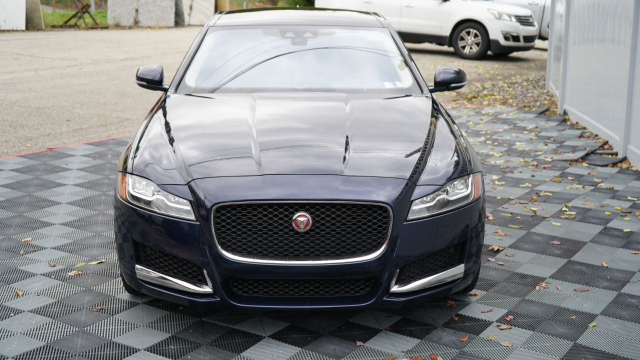 Jaguar XF Sedan 25t Prestige AWD 2020