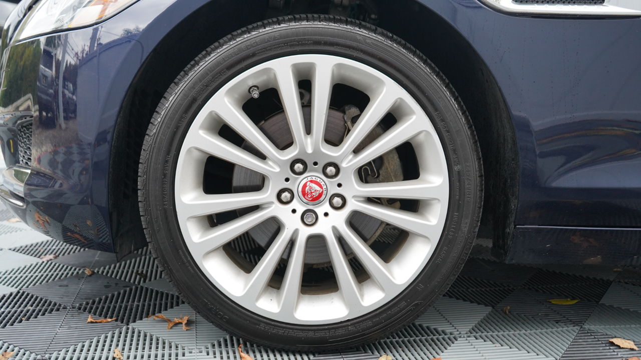 Jaguar XF Sedan 25t Prestige AWD 2020