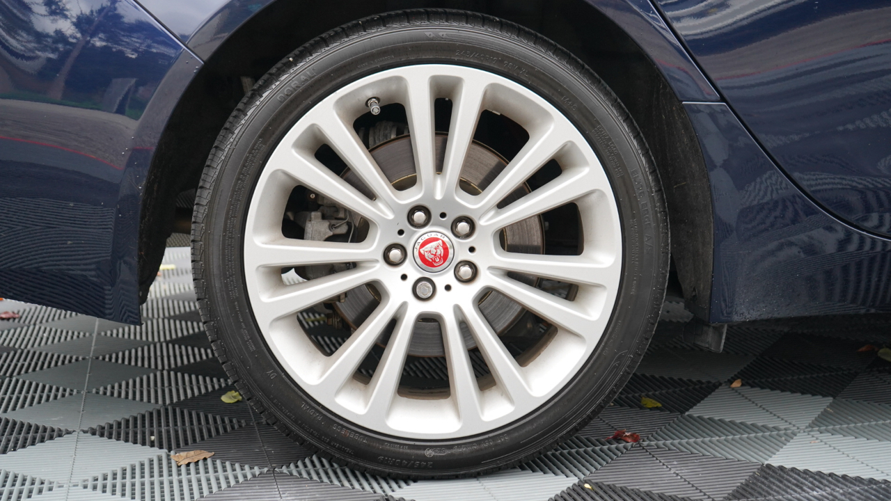 Jaguar XF Sedan 25t Prestige AWD 2020