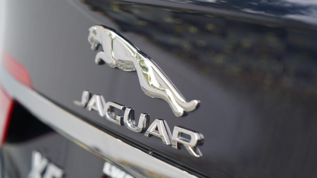 Jaguar XF Sedan 25t Prestige AWD 2020