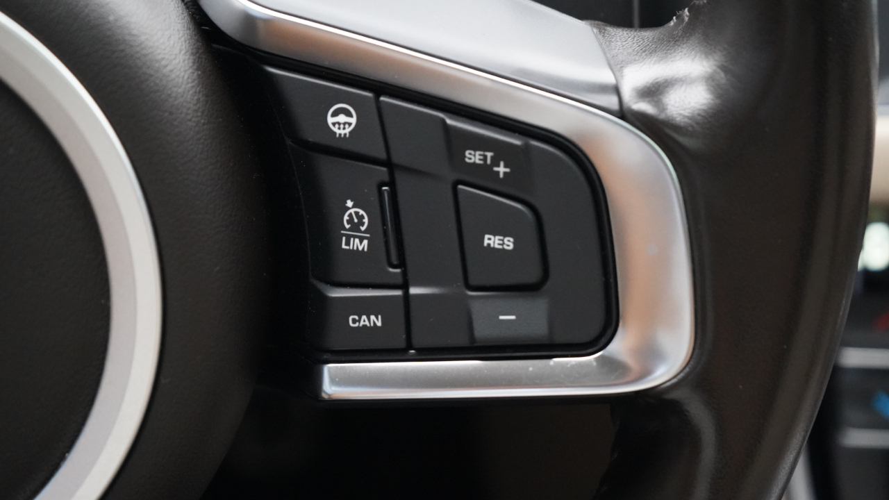 Jaguar XF Sedan 25t Prestige AWD 2020