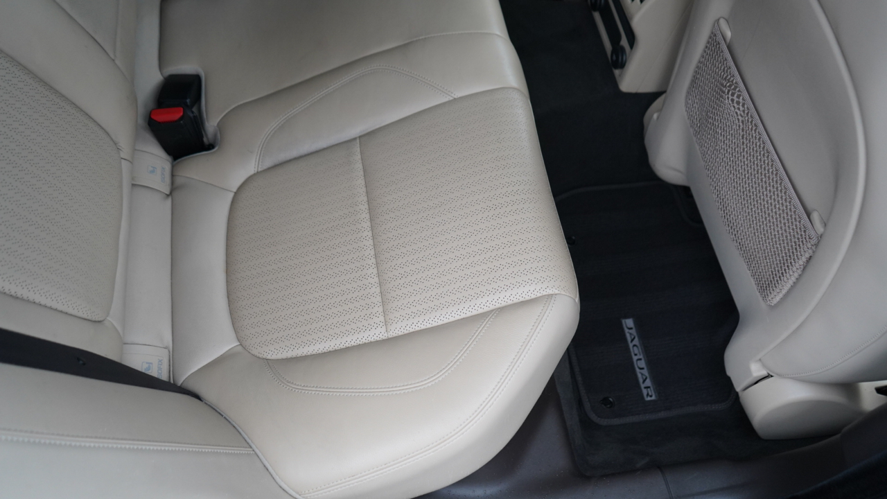 Jaguar XF Sedan 25t Prestige AWD 2020