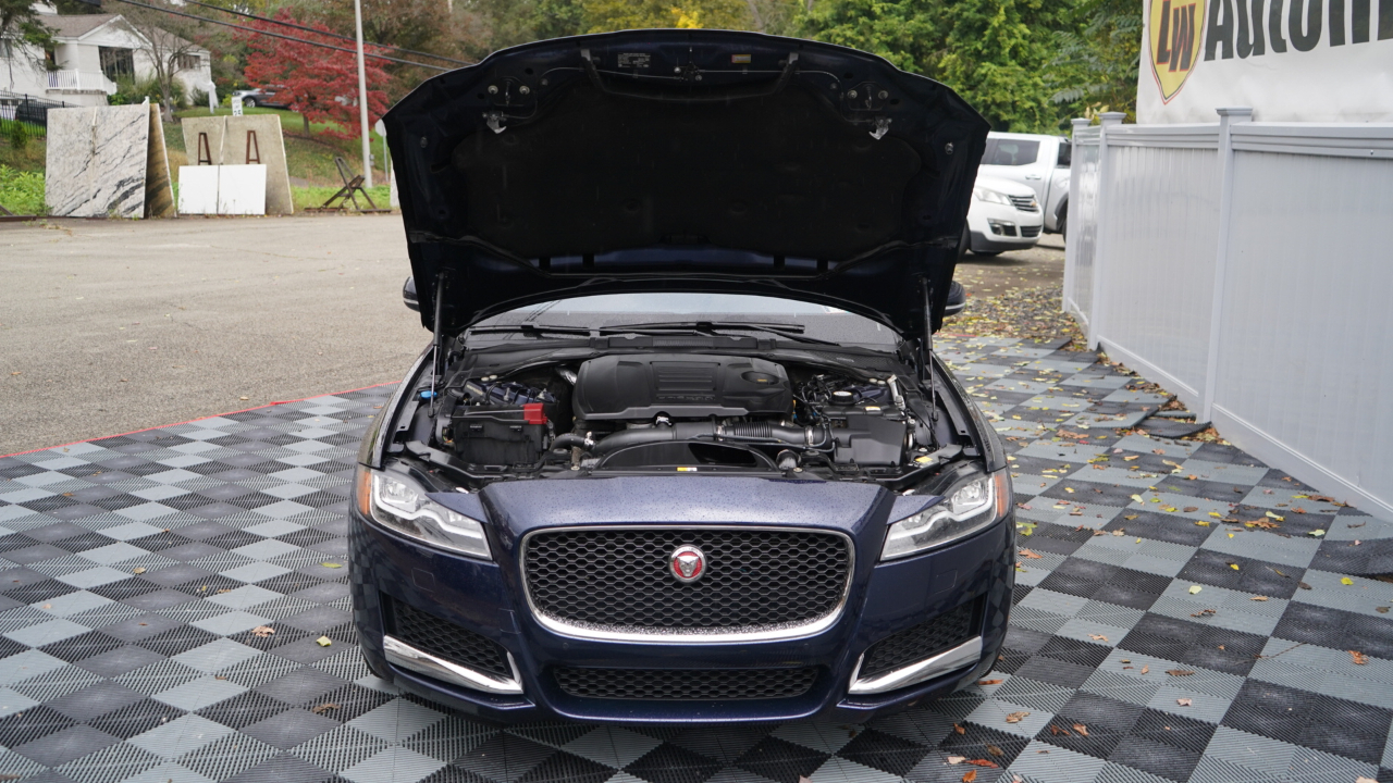 Jaguar XF Sedan 25t Prestige AWD 2020