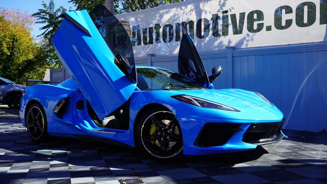 Chevrolet Corvette 2dr Stingray Cpe w/2LT 2021