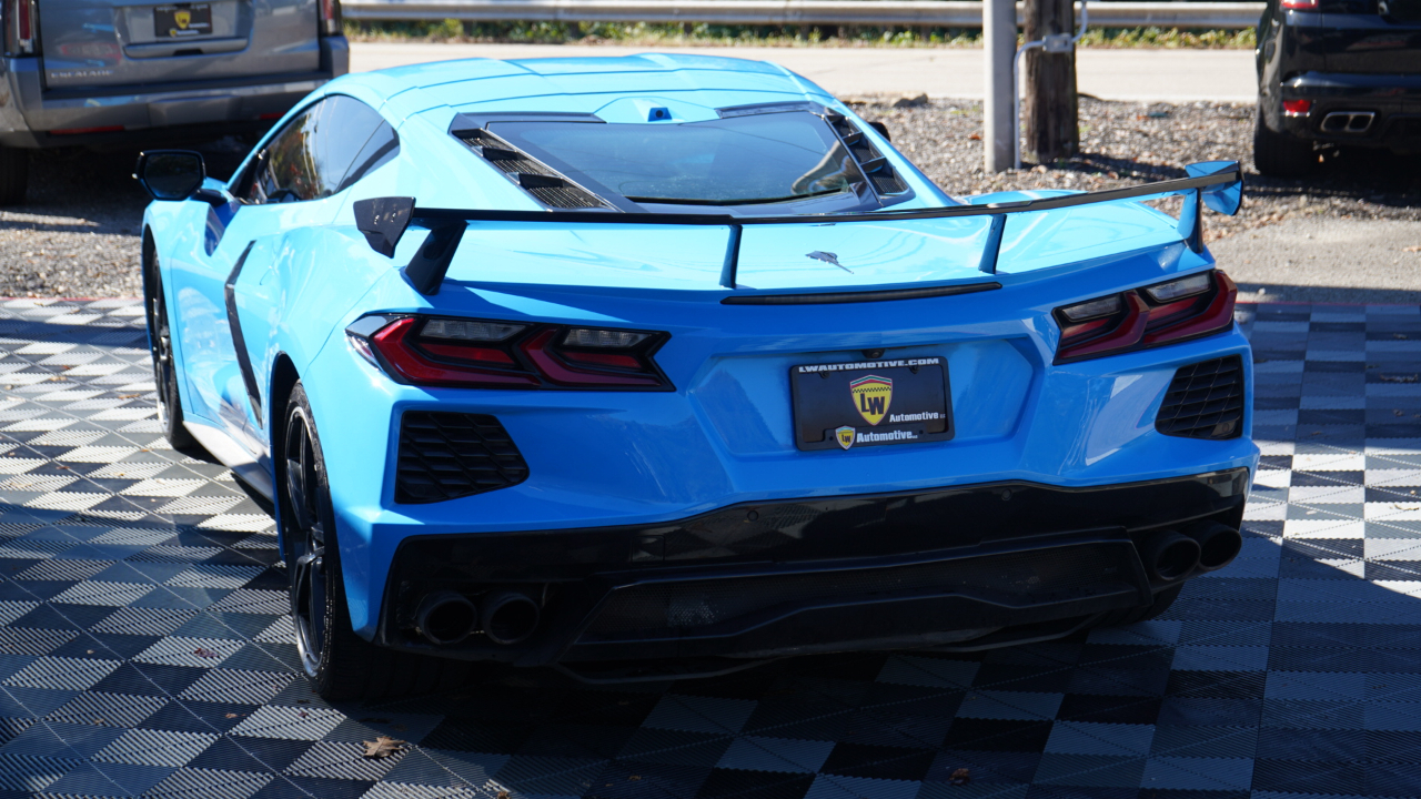 Chevrolet Corvette 2dr Stingray Cpe w/2LT 2021