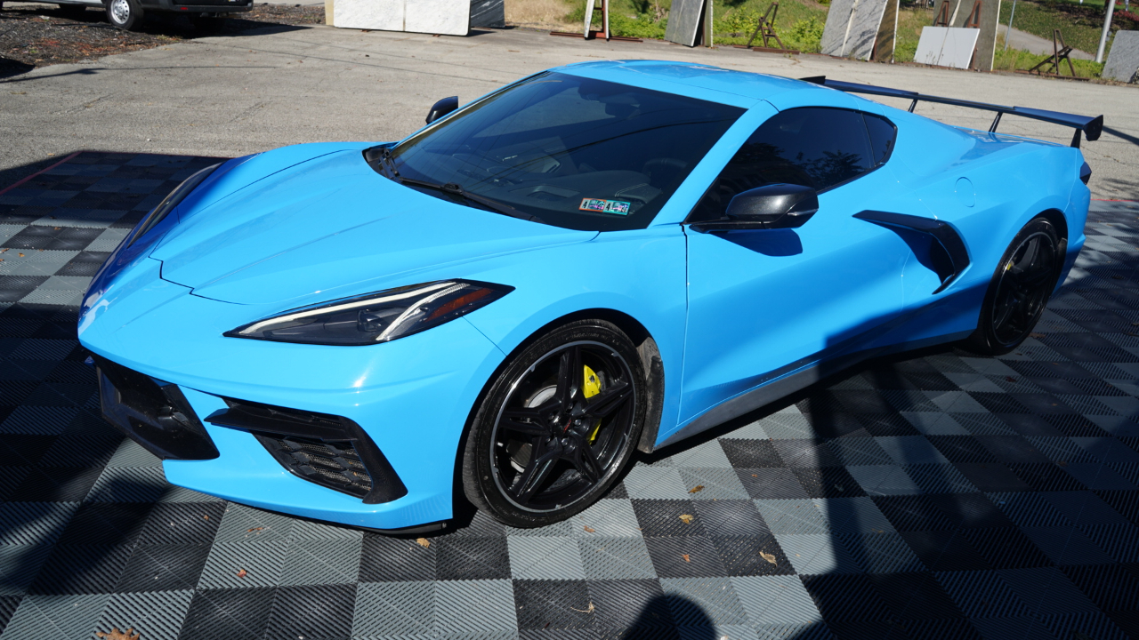 Chevrolet Corvette 2dr Stingray Cpe w/2LT 2021