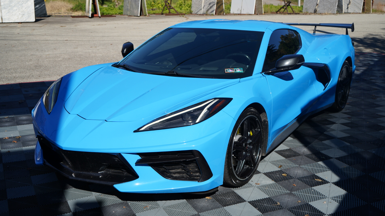 Chevrolet Corvette 2dr Stingray Cpe w/2LT 2021