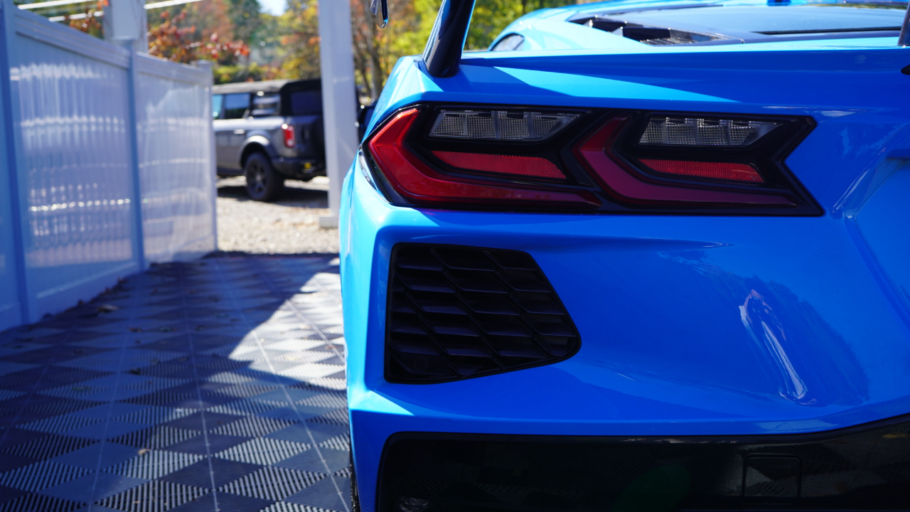 Chevrolet Corvette 2dr Stingray Cpe w/2LT 2021