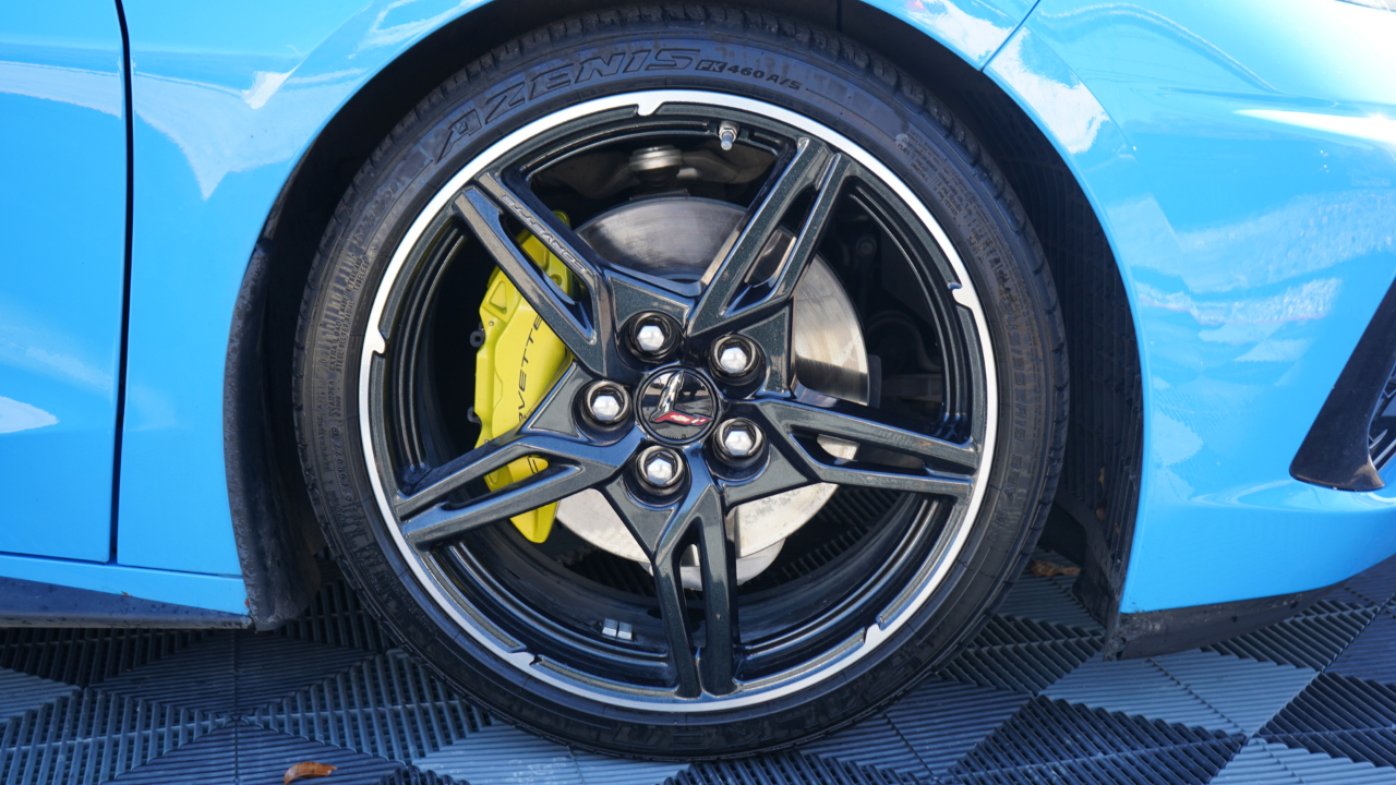 Chevrolet Corvette 2dr Stingray Cpe w/2LT 2021