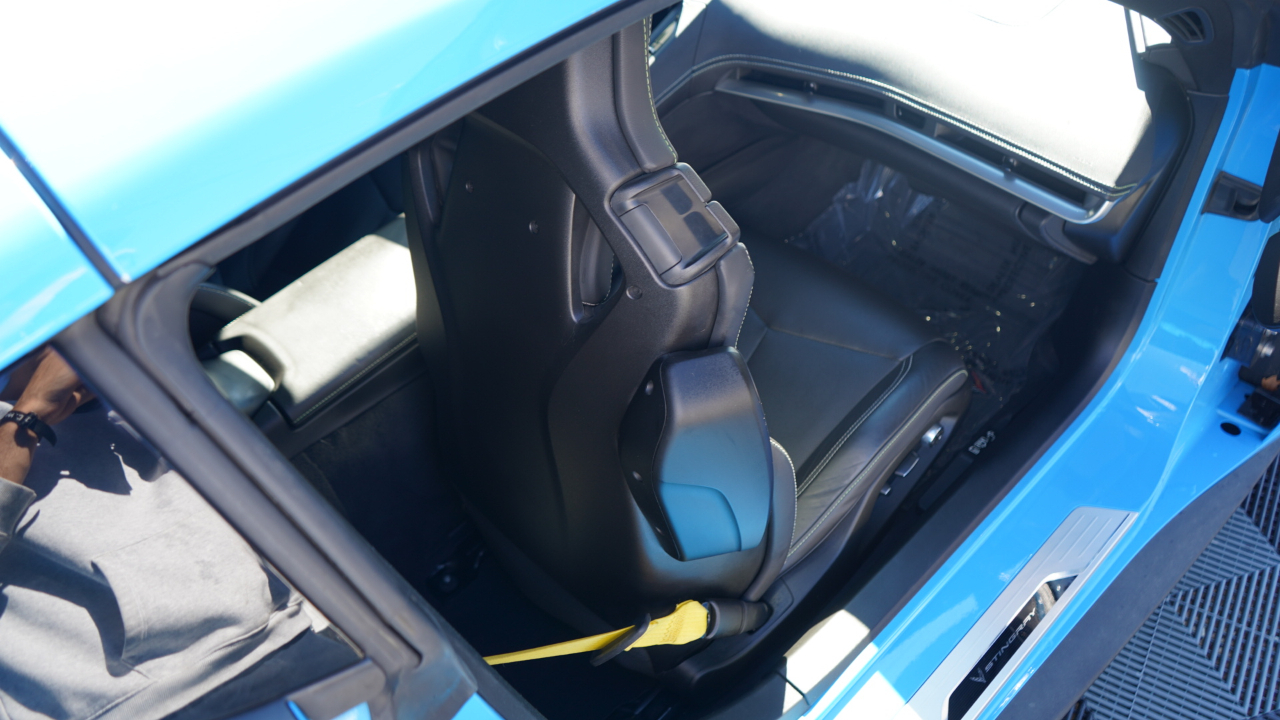 Chevrolet Corvette 2dr Stingray Cpe w/2LT 2021