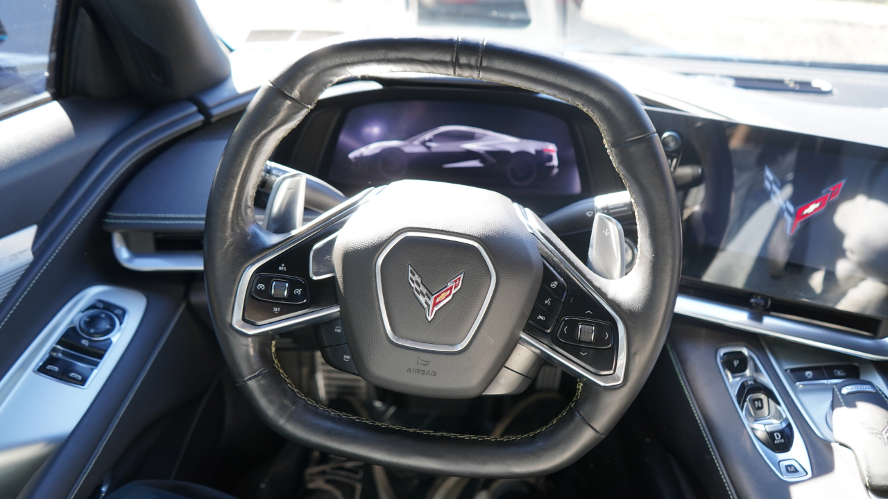 Chevrolet Corvette 2dr Stingray Cpe w/2LT 2021