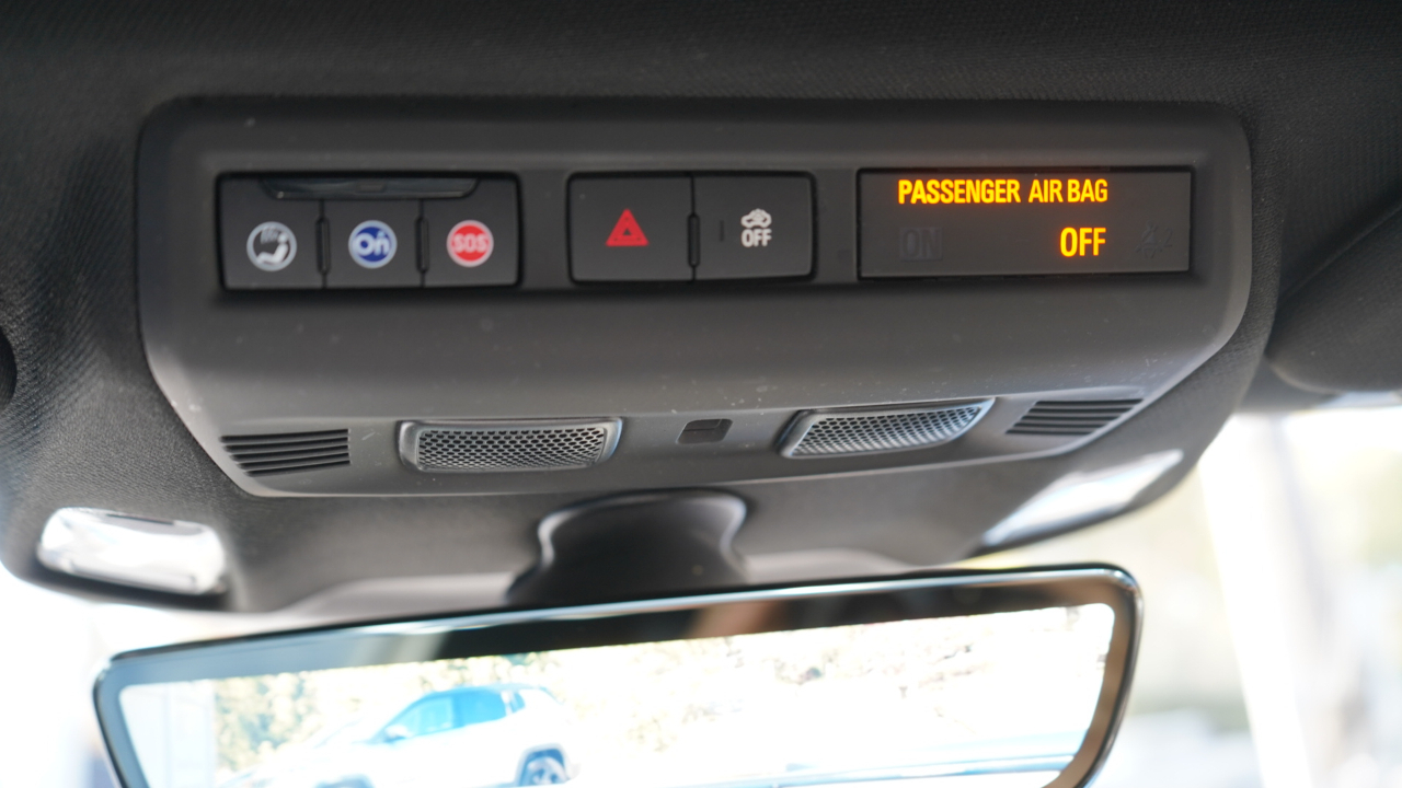 Chevrolet Corvette 2dr Stingray Cpe w/2LT 2021