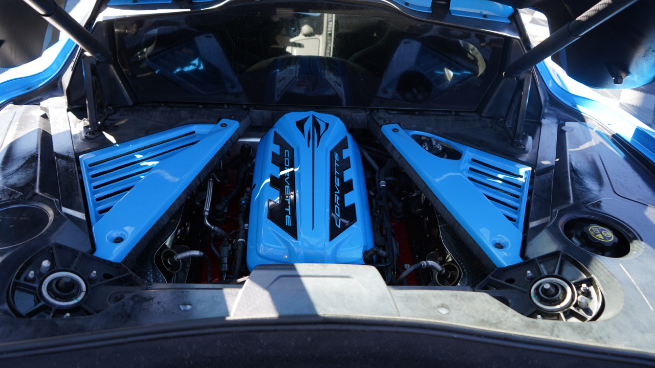 Chevrolet Corvette 2dr Stingray Cpe w/2LT 2021
