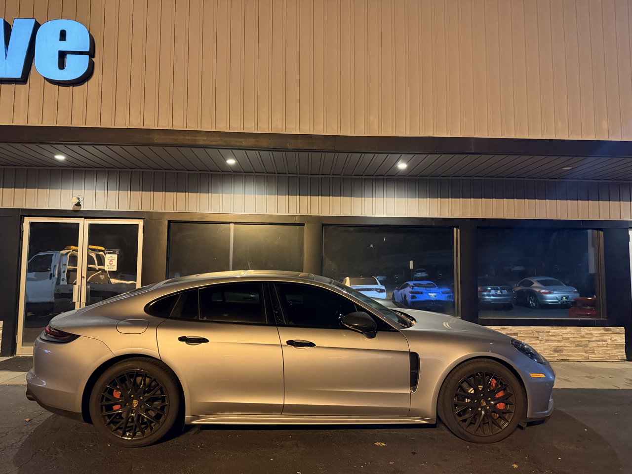 Porsche Panamera Turbo AWD 2018