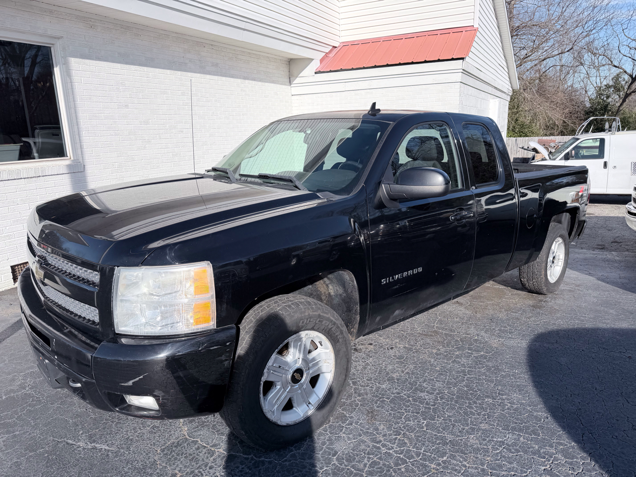 Chevrolet Silverado 1500 LT Ext. Cab Long Box 4WD 2011