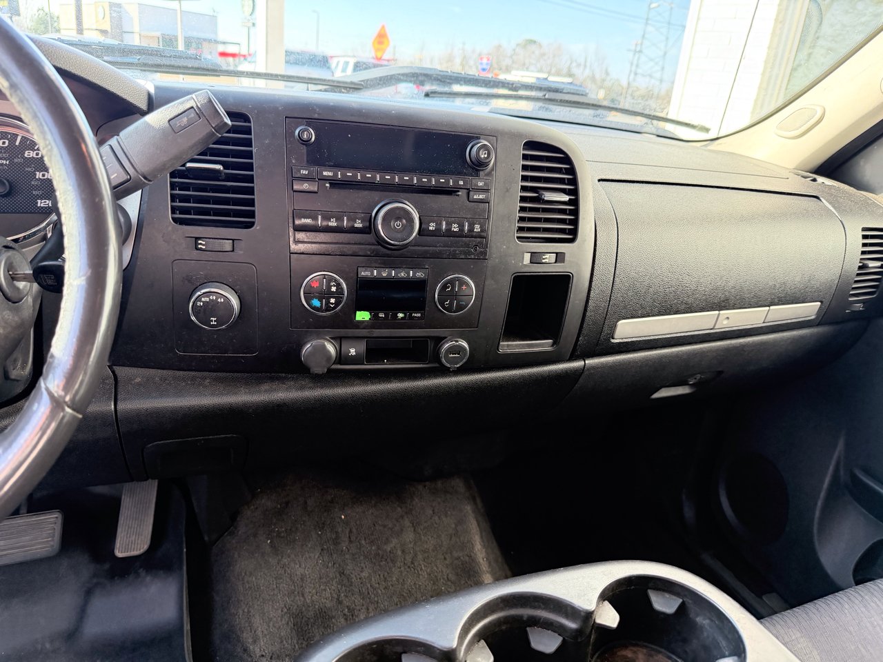 Chevrolet Silverado 1500 LT Ext. Cab Long Box 4WD 2011