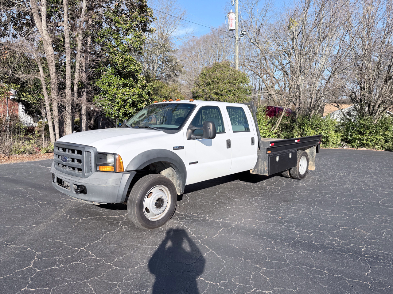 2006 Ford F-450 SD Crew Cab 2WD DRW