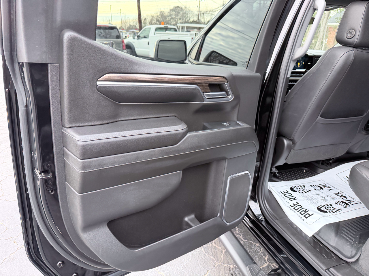 Chevrolet Silverado 1500 RST Crew Cab 4WD 2023