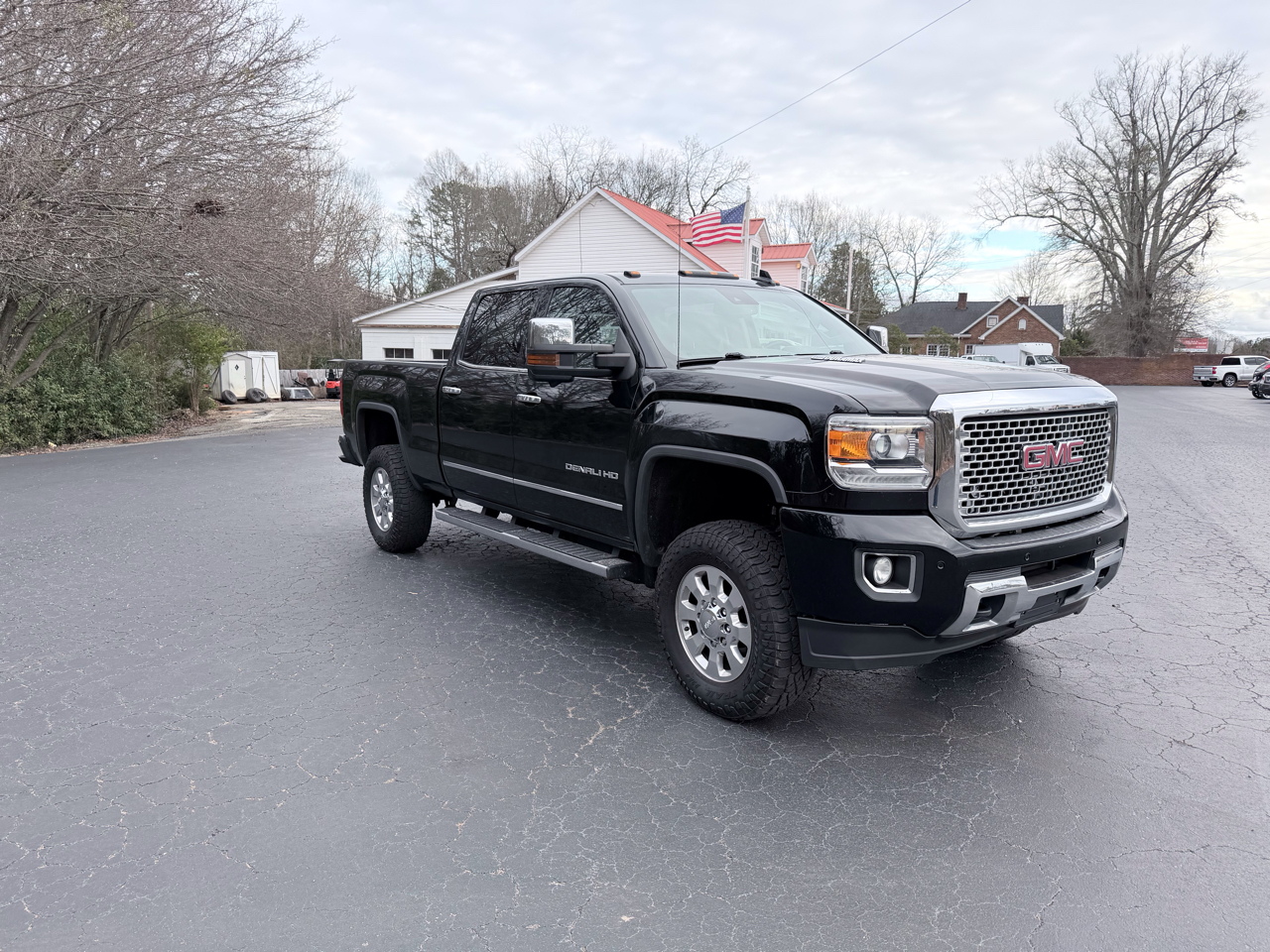 GMC Sierra 2500HD Denali Crew Cab 4WD 2016