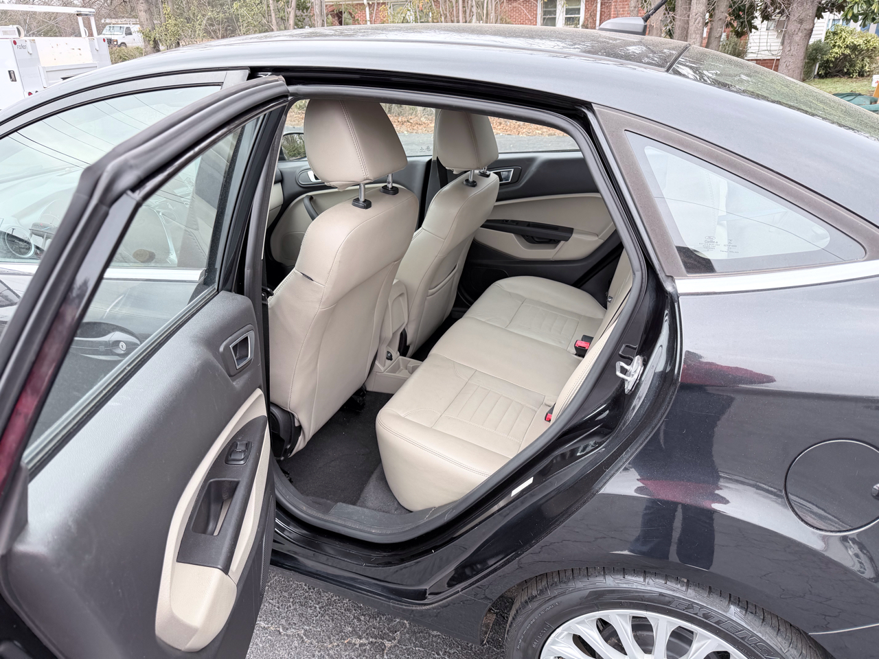 Ford Fiesta Titanium Sedan 2014