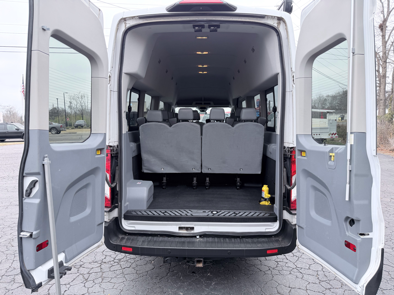 Ford Transit 350 Wagon HD High Roof XL Sliding Pass. 148 WB EL 2019