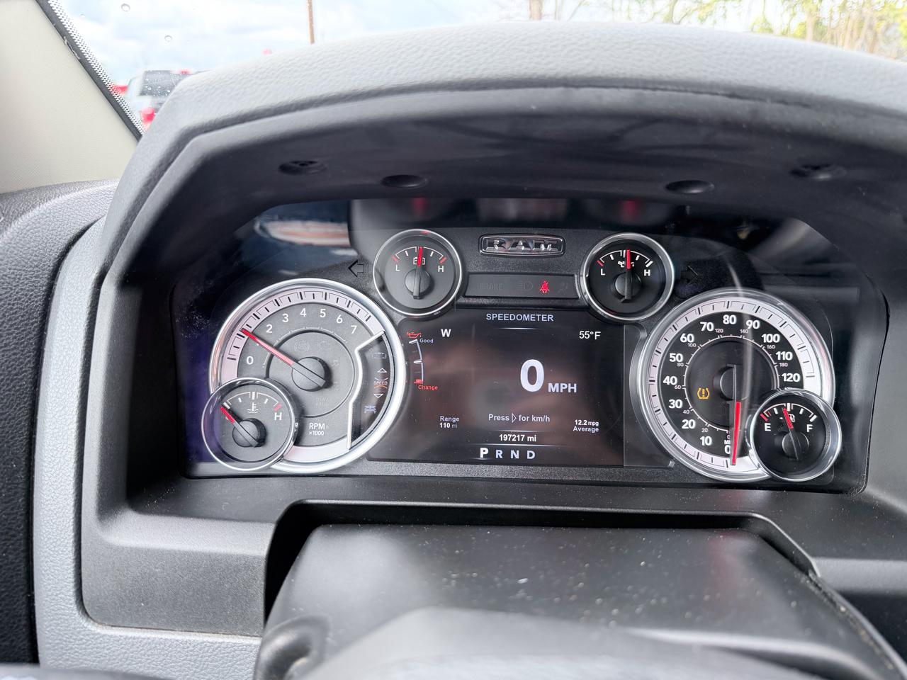 RAM 2500 SLT Mega Cab 4WD 2015