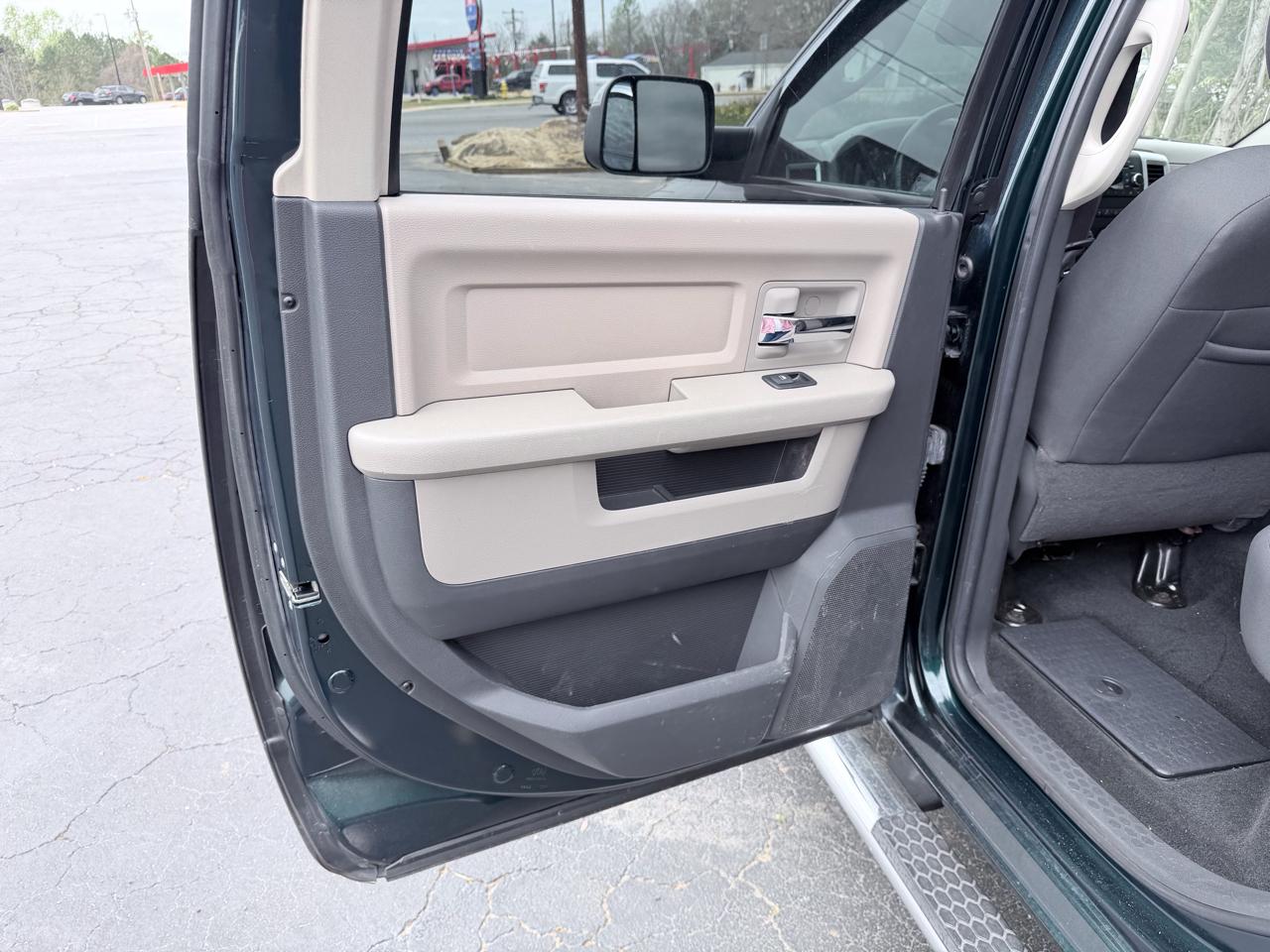 RAM 1500 Sport Crew Cab 4WD 2011