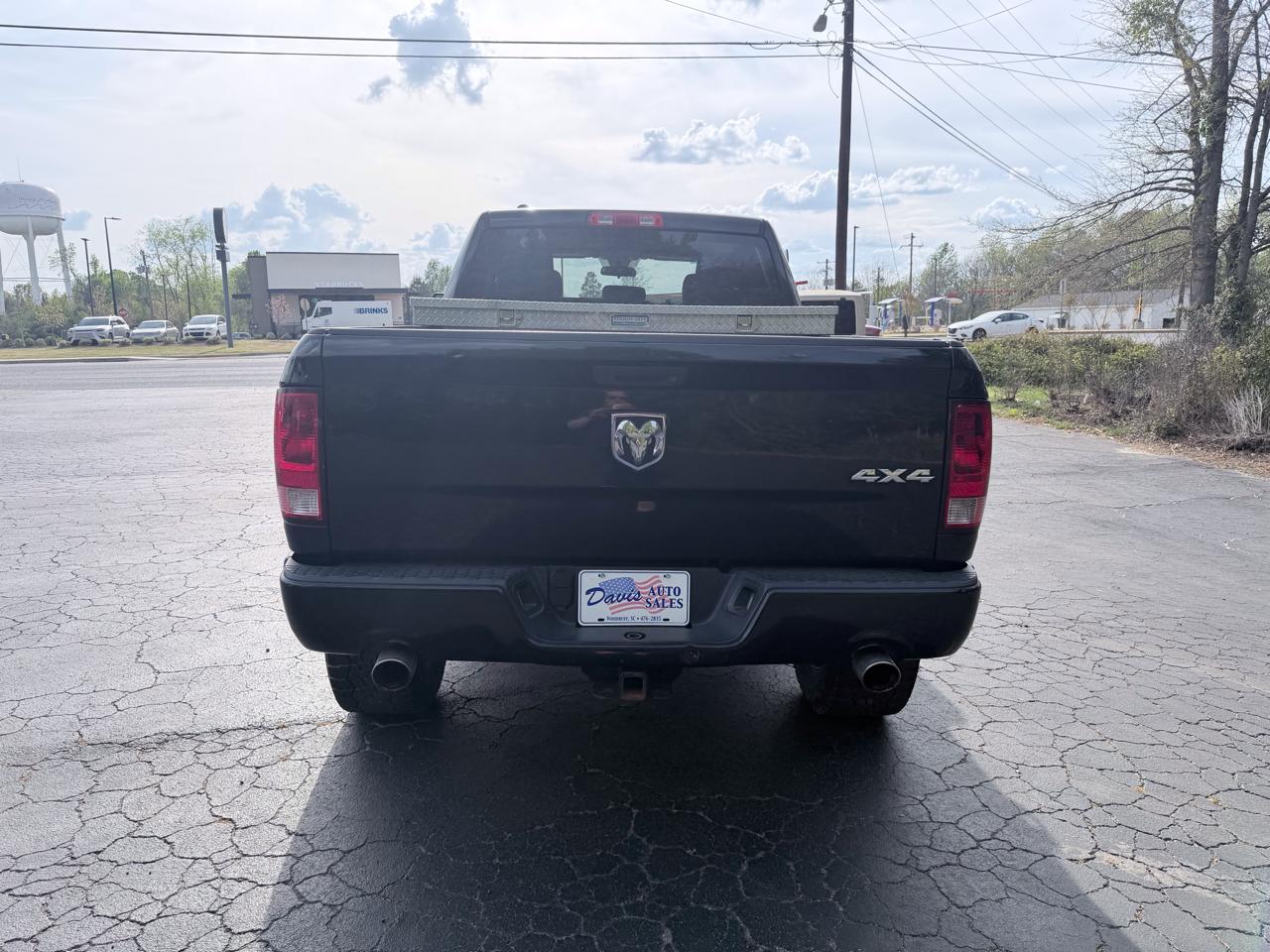 RAM 1500 Tradesman Quad Cab 4WD 2014