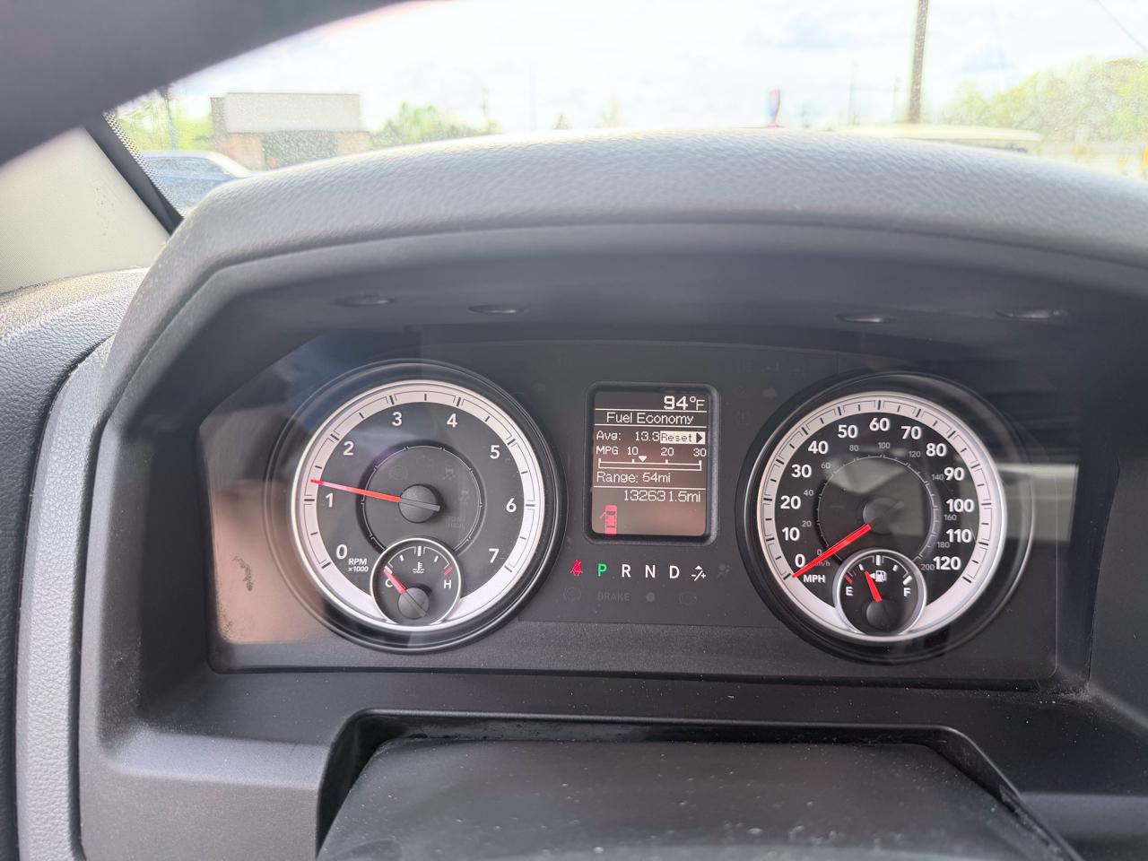 RAM 1500 Tradesman Quad Cab 4WD 2014