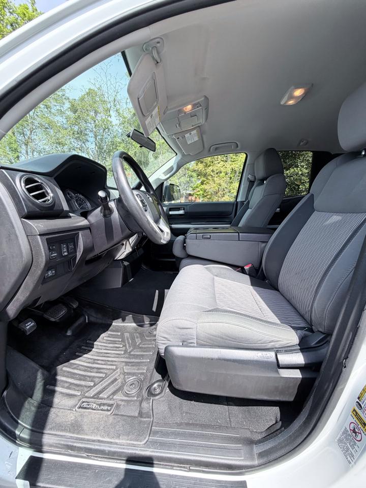 Toyota Tundra SR5 5.7L V8 FFV Double Cab 4WD 2016