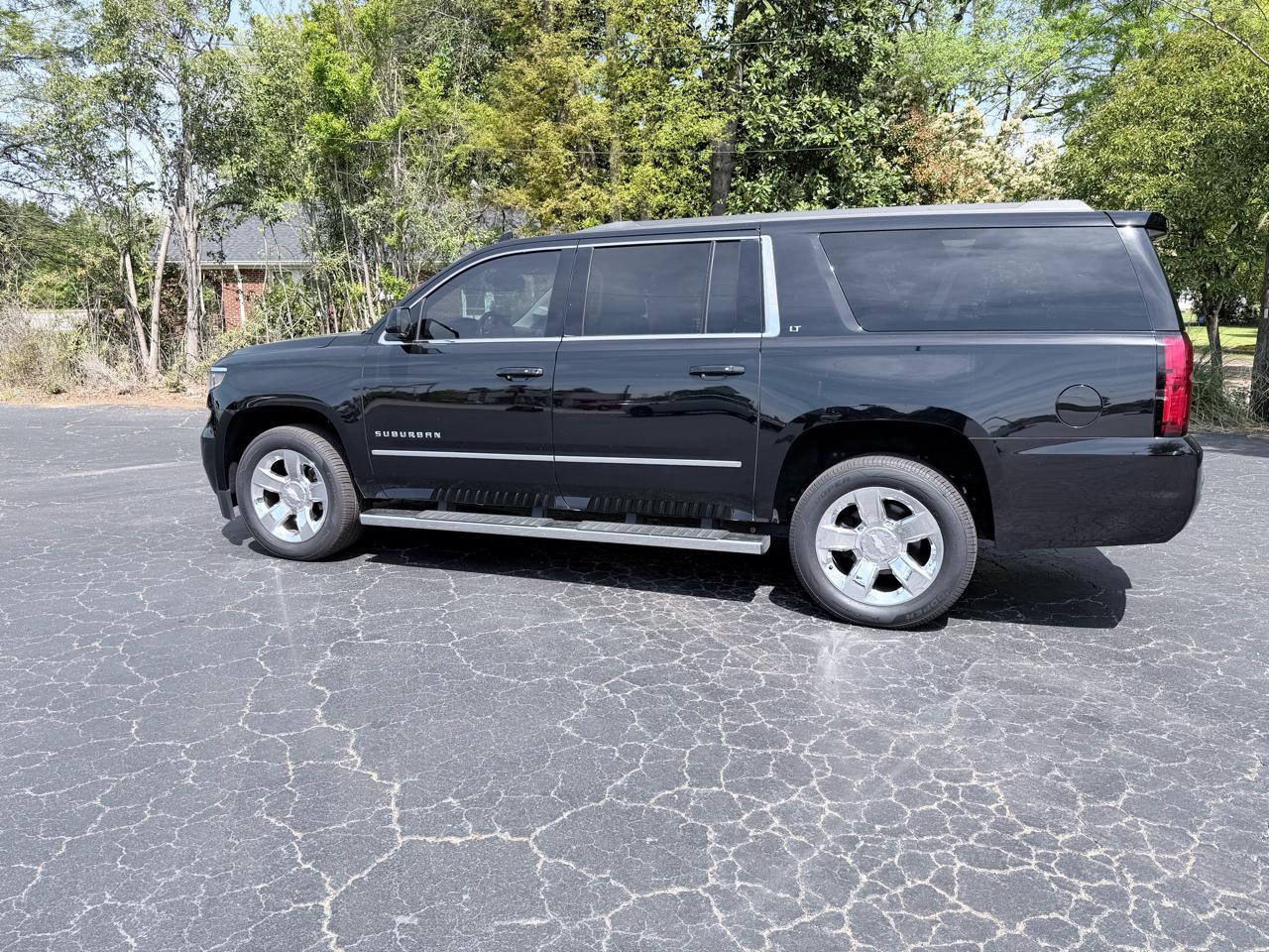 2017 Chevrolet Suburban LT 2WD