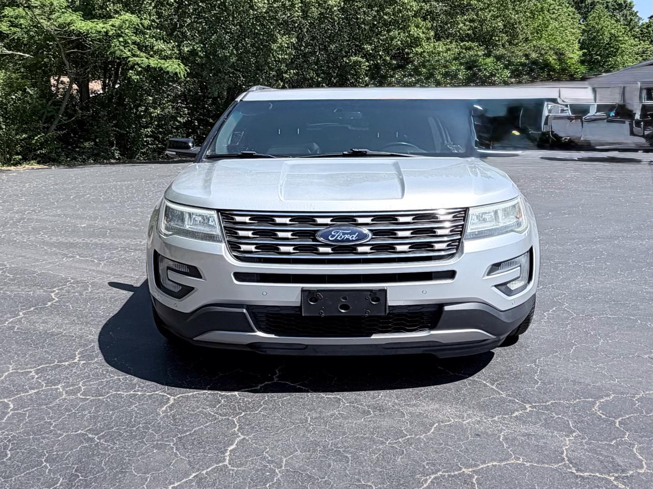 Ford Explorer XLT FWD 2016