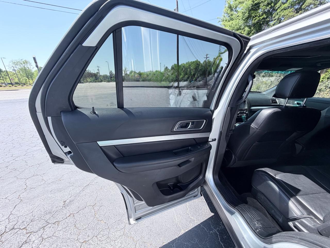 Ford Explorer XLT FWD 2016