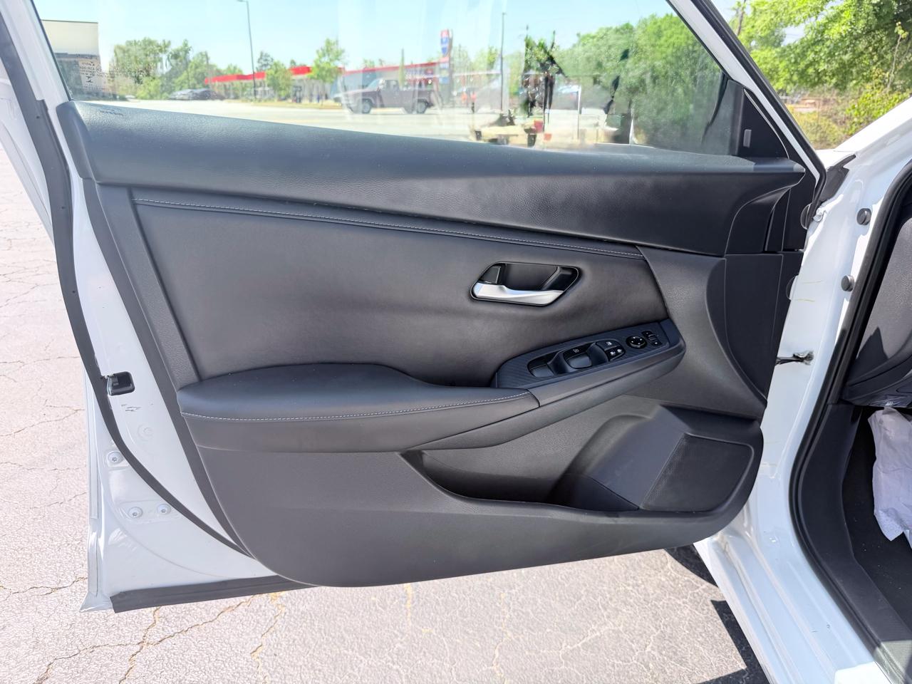 Nissan Sentra SV 2024