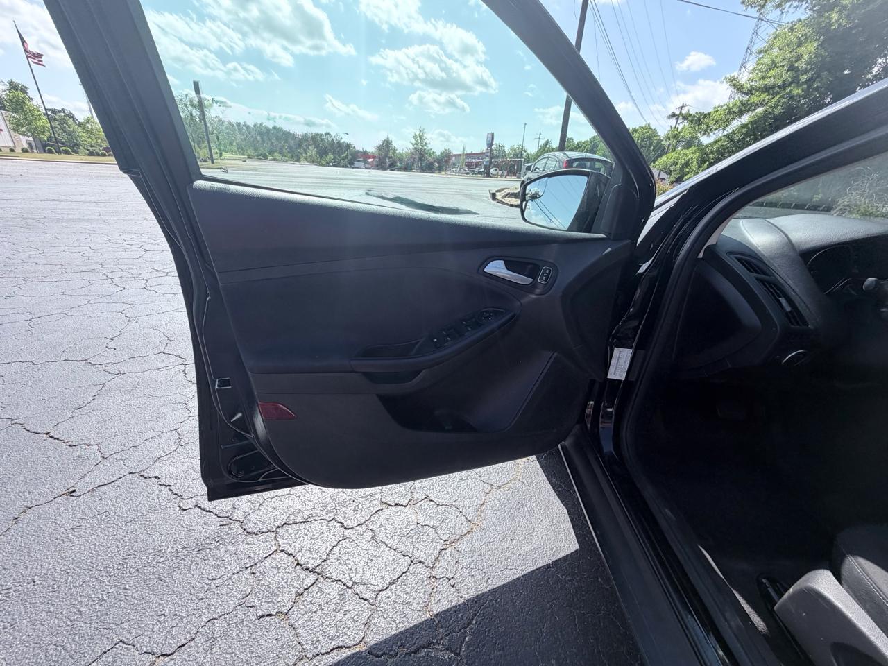 Ford Focus SE Hatch 2018