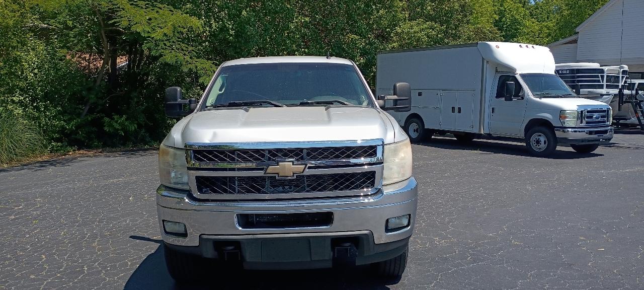 Chevrolet Silverado 2500HD LT Crew Cab 4WD 2011