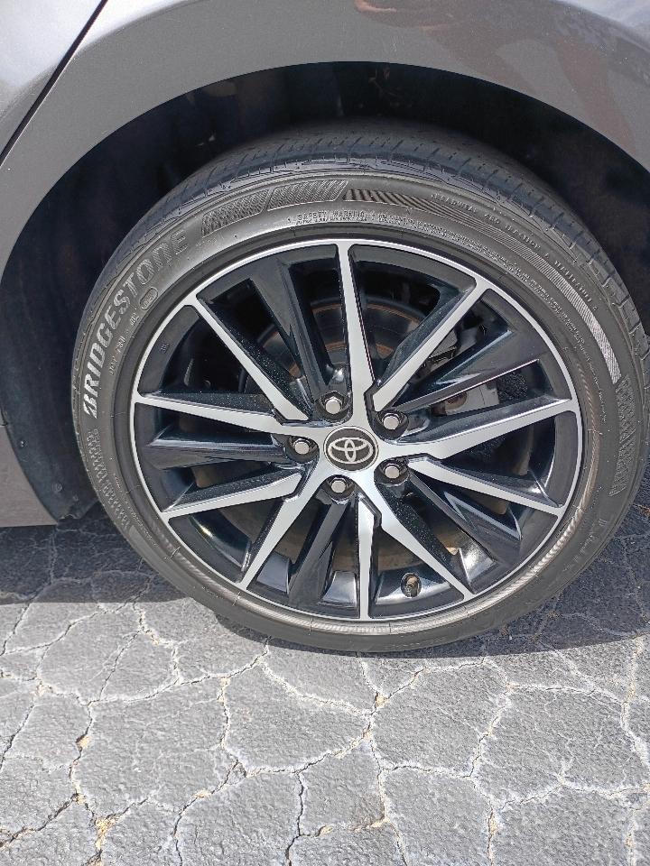 Toyota Camry SE 2023
