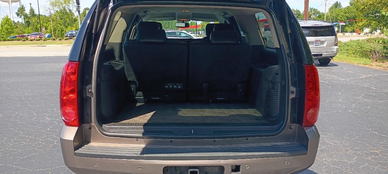 GMC Yukon XL SLT 1/2 Ton 4WD 2013